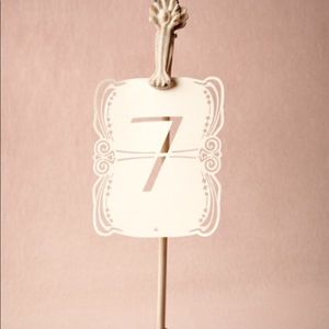 BHLDN lot of 4 distressed white pedestal clips.